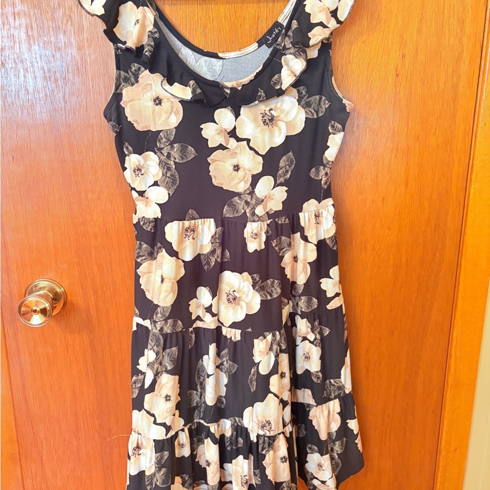 Justify Black Floral Tiered Ruffle Dress – Size S/P